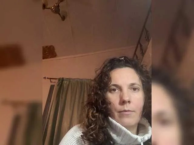 ana20sexy on BongaCams