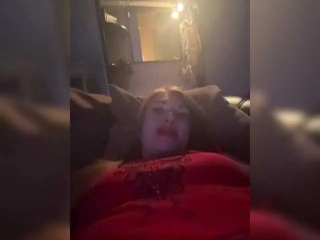 AnnaMaks12 on BongaCams