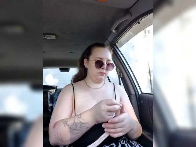 Caramel-pussy on BongaCams