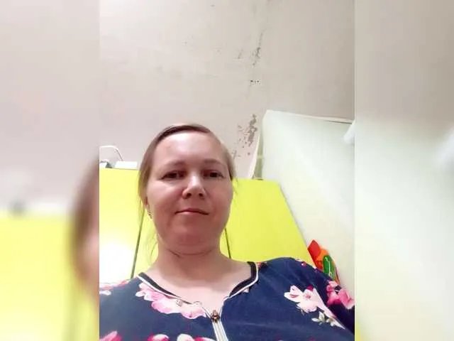 Elena565-1 on BongaCams