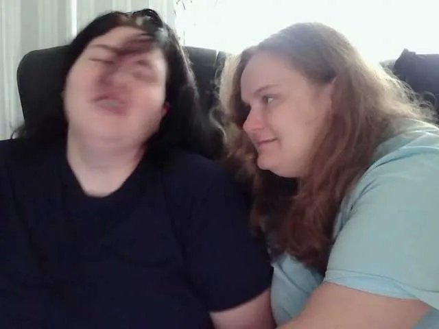 HollyXEva on BongaCams