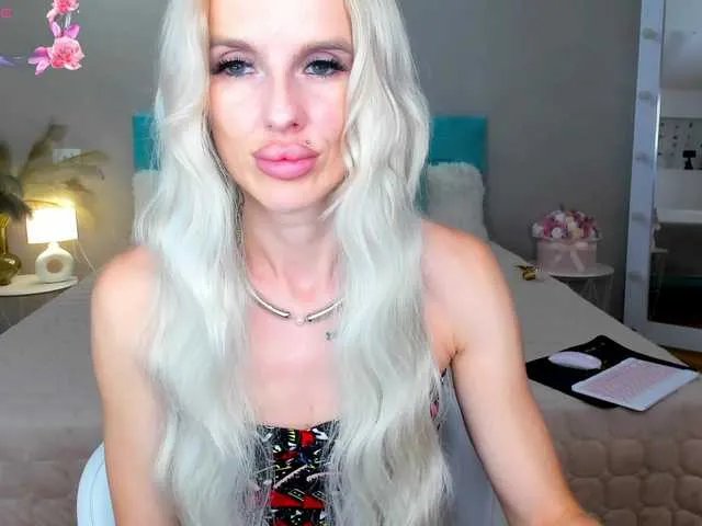 lana-sweetie on BongaCams