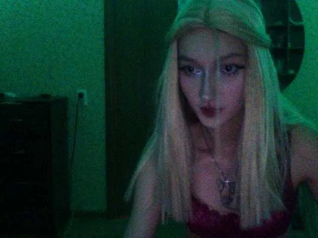 Maya-onelya on BongaCams