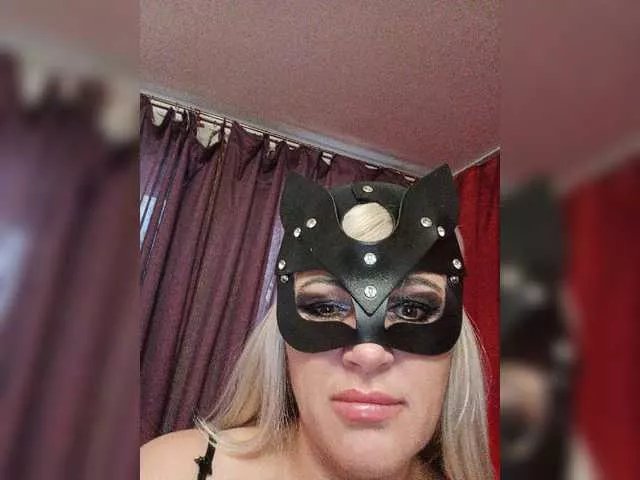 miss-kiss-kiss on BongaCams