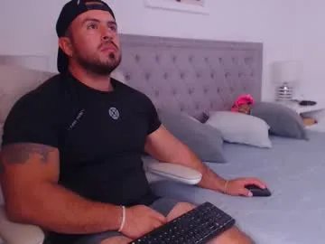 derek_group on Chaturbate