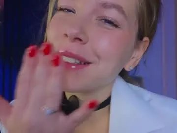 milly_shy on Chaturbate