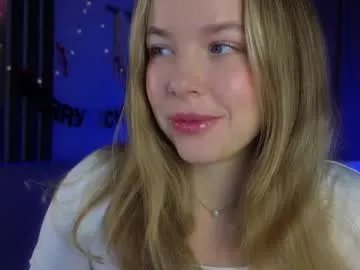 milly_shy on Chaturbate