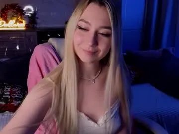 owlluree on Chaturbate