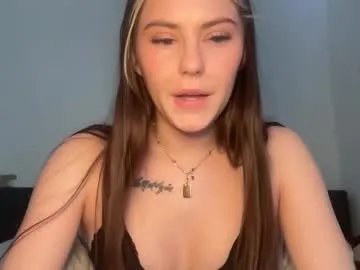 sarahxaoliver1 on Chaturbate