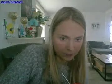 siswet19 on Chaturbate