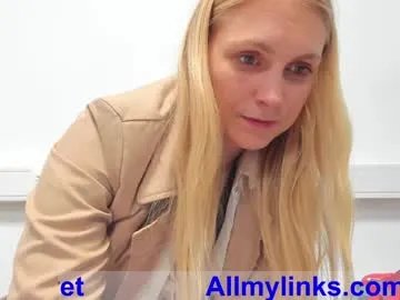 siswet19 on Chaturbate