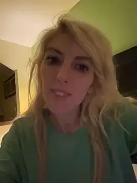 CelestialRuby on StripChat