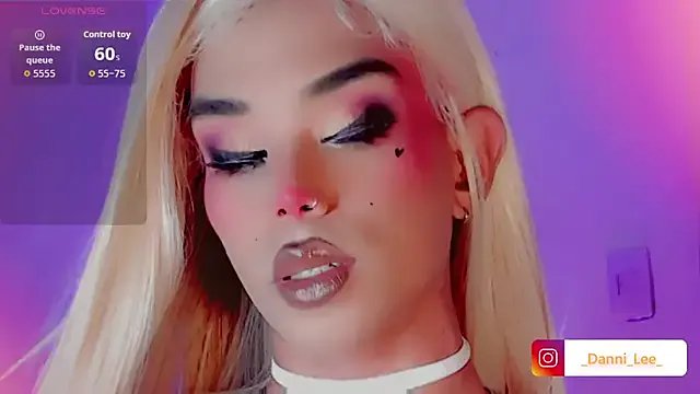 DanniLee_ on StripChat
