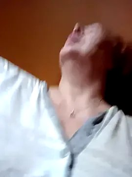 Hottie-Mom on StripChat