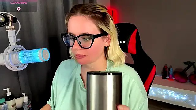 MAXXXTV on StripChat